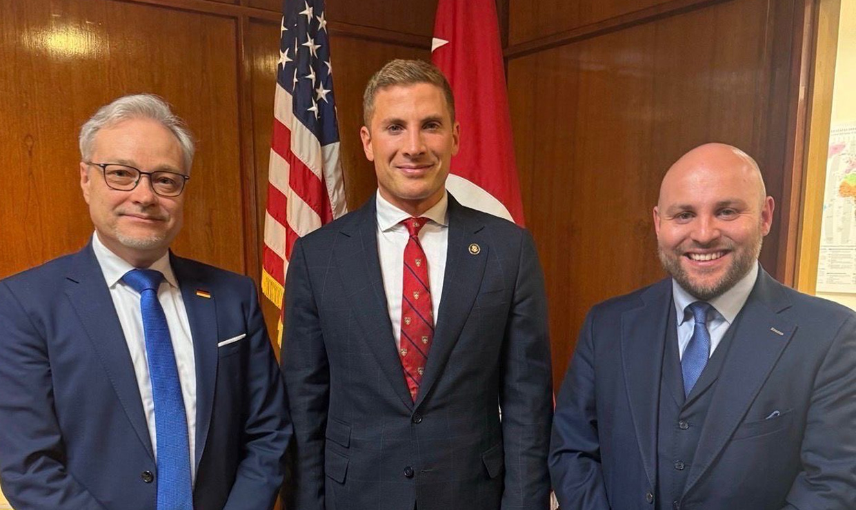 Helberg_Frohnmaier_Bernhard_USA